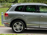 USED 2015 15 VOLKSWAGEN TOUAREG 3.0 TDI V6 BlueMotion Tech R-Line SUV 5dr Diesel Tiptronic 4WD Euro 6 (s/s) (262 ps) 