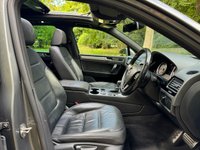 USED 2015 15 VOLKSWAGEN TOUAREG 3.0 TDI V6 BlueMotion Tech R-Line SUV 5dr Diesel Tiptronic 4WD Euro 6 (s/s) (262 ps) 