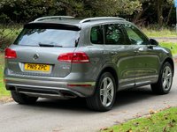 USED 2015 15 VOLKSWAGEN TOUAREG 3.0 TDI V6 BlueMotion Tech R-Line SUV 5dr Diesel Tiptronic 4WD Euro 6 (s/s) (262 ps) 