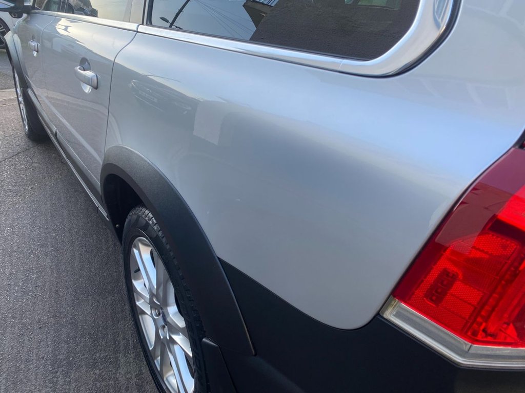 USED 2013 63 VOLVO XC70 2.4 D5 SE Lux Estate 5dr Diesel Geartronic AWD Euro 5 (215 ps) 57000 MILES FULL SERVICE HISTORY