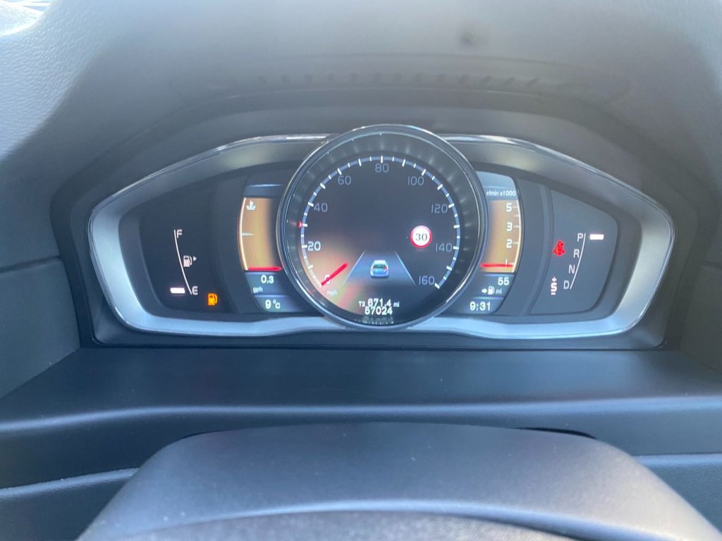 USED 2013 63 VOLVO XC70 2.4 D5 SE Lux Estate 5dr Diesel Geartronic AWD Euro 5 (215 ps) 57000 MILES FULL SERVICE HISTORY