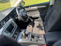 USED 2015 65 VOLKSWAGEN PASSAT 2.0 TDI BlueMotion Tech SE Business Saloon 4dr Diesel Manual Euro 6 (s/s) (150 ps) 