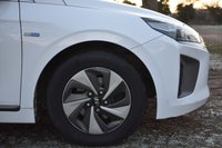 USED 2017 66 HYUNDAI IONIQ 1.6 h-GDi Premium Hatchback 5dr Petrol Hybrid DCT Euro 6 (s/s) (141 ps) ***128 AA POINT CHECK ***