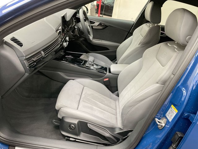 USED 2024 73 Audi A4 2.0 Tfsi 40 Black Edition Saloon 4dr Petrol S Tronic Euro 6 (s/S) (204 Ps) - Sat Nav + Parking Camera