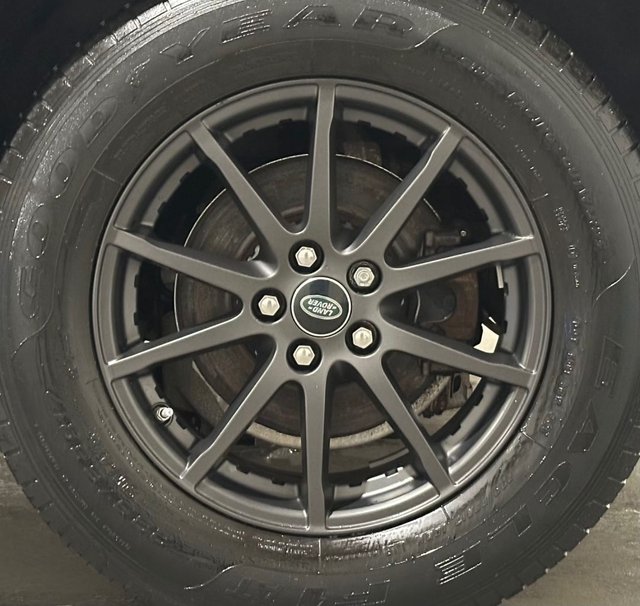 View our LAND ROVER RANGE ROVER EVOQUE