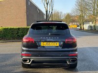 USED 2016 66 PORSCHE CAYENNE 3.0 TD V6 Platinum Edition SUV 5dr Diesel TiptronicS 4WD Euro 6 (s/s) (262 ps) 