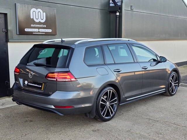 View our VOLKSWAGEN GOLF