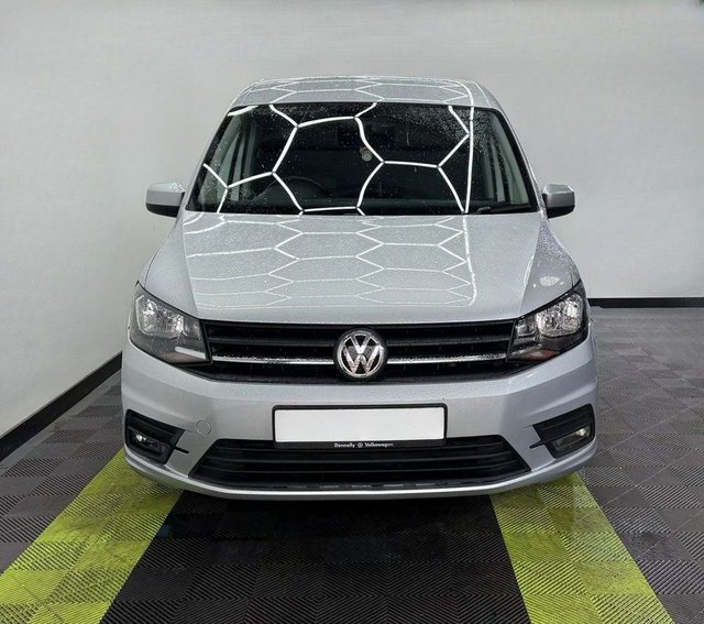 2020 VOLKSWAGEN CADDY - Photo 4