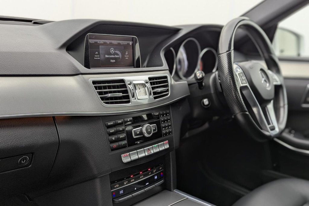 USED 2014 14 MERCEDES-BENZ E-CLASS 2.1 E220 CDI AMG Sport Saloon 4dr Diesel G-Tronic+ Euro 5 (s/s) (170 ps) Sat Nav Part Leather