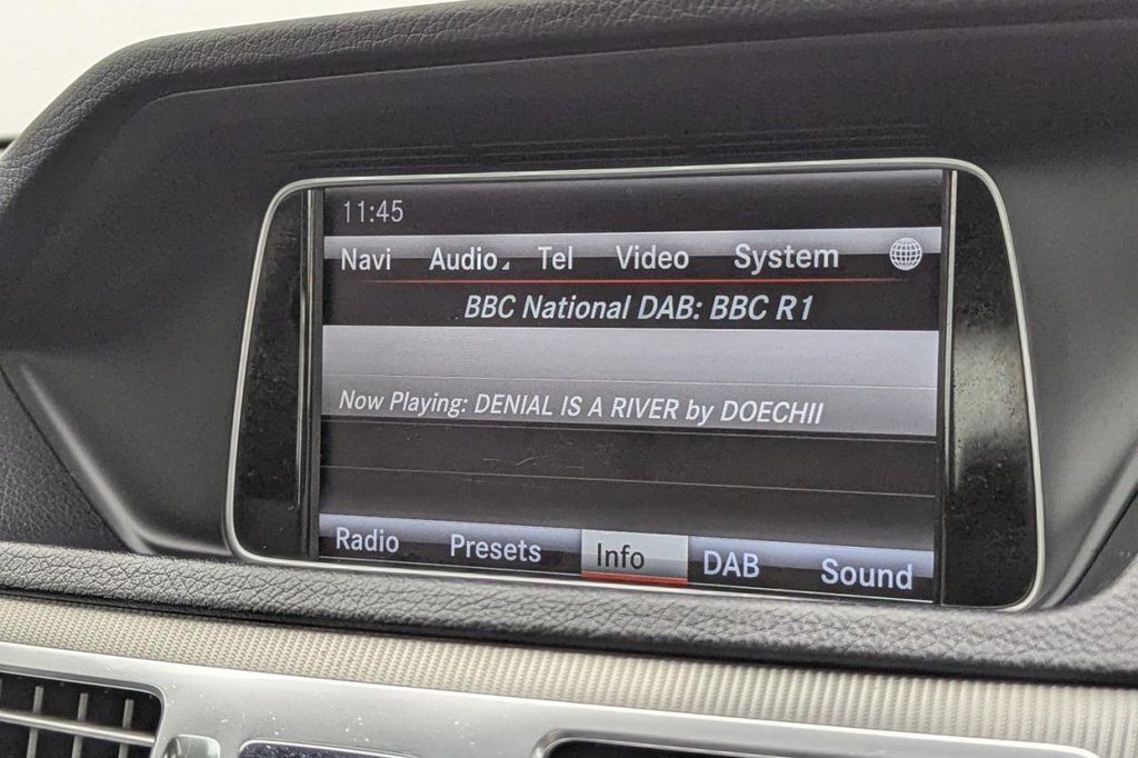 USED 2014 14 MERCEDES-BENZ E-CLASS 2.1 E220 CDI AMG Sport Saloon 4dr Diesel G-Tronic+ Euro 5 (s/s) (170 ps) Sat Nav Part Leather