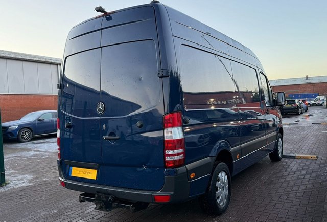 2015 Mercedes-Benz SPRINTER - Photo 2