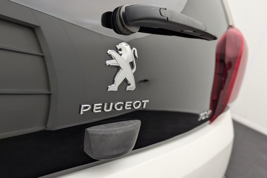 USED 2016 16 PEUGEOT 108 1.2 PureTech Allure Hatchback 3dr Petrol Manual Euro 6 (82 ps) Cruise Control Air Con