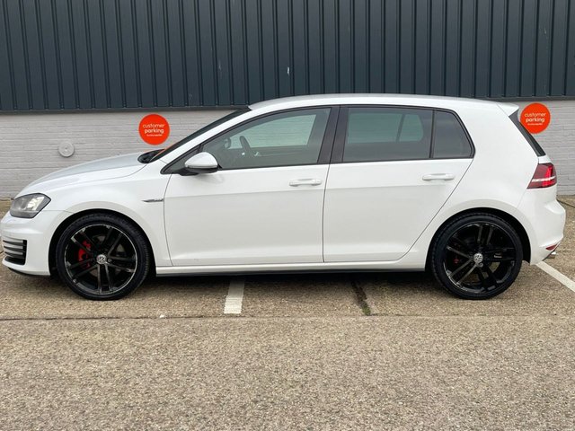 View our VOLKSWAGEN GOLF