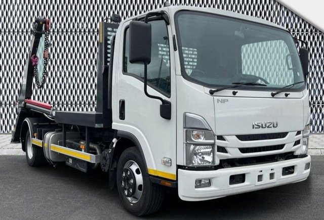 View our ISUZU NPR