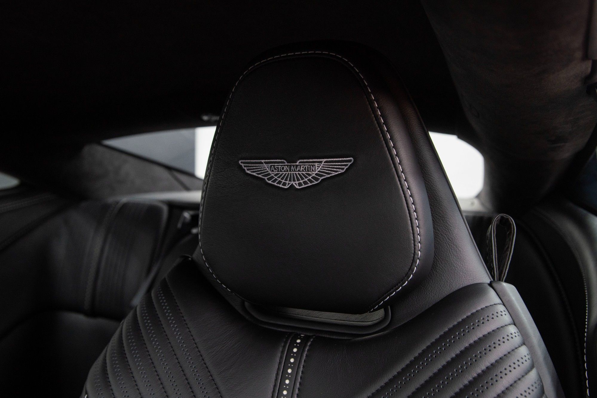 USED 2018 ASTON MARTIN DB11 5.2 V12 Coupe 