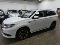 USED 2015 65 MITSUBISHI OUTLANDER 2.0h 12kWh GX4h SUV 5dr Petrol Plug-in Hybrid CVT 4WD Euro 6 (s/s) (200 ps) &pound;0 ROAD TAX SAT NAV SUNROOF LEATHER CAMERA NICE TIDY EXAMPLE