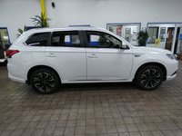 USED 2015 65 MITSUBISHI OUTLANDER 2.0h 12kWh GX4h SUV 5dr Petrol Plug-in Hybrid CVT 4WD Euro 6 (s/s) (200 ps) &pound;0 ROAD TAX SAT NAV SUNROOF LEATHER CAMERA NICE TIDY EXAMPLE