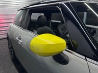 USED 2020 70 MINI Electric Hatch Cooper SE 32.6kWh Level 3 Hatchback 3dr Electric Auto (184 ps) LEVEL 3 | Park Assist | Nav