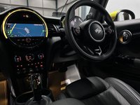 USED 2020 70 MINI Electric Hatch Cooper SE 32.6kWh Level 3 Hatchback 3dr Electric Auto (184 ps) LEVEL 3 | Park Assist | Nav