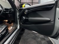 USED 2020 70 MINI Electric Hatch Cooper SE 32.6kWh Level 3 Hatchback 3dr Electric Auto (184 ps) LEVEL 3 | Park Assist | Nav