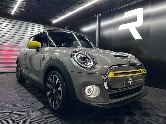 2020 70 MINI Electric Hatch Cooper SE 32.6kWh Level 3 Hatchback 3dr Electric Auto (184 ps)