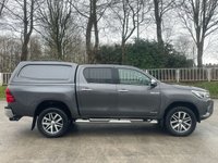 USED 2017 17 TOYOTA HI-LUX 2.4 D-4D Invincible Pickup Double Cab 4dr Diesel Manual 4WD Euro 6 (TSS, 3.5t) (150 ps) ** NO VAT * *  SAT NAV **  TOWBAR