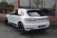 USED 2020 70 PORSCHE MACAN 2.0T SUV 5dr Petrol PDK 4WD Euro 6 (s/s) (245 ps) PAN ROOF / CRAYON / BOSE / 21"