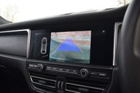 USED 2020 70 PORSCHE MACAN 2.0T SUV 5dr Petrol PDK 4WD Euro 6 (s/s) (245 ps) PAN ROOF / CRAYON / BOSE / 21"