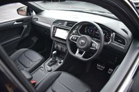 USED 2019 19 VOLKSWAGEN TIGUAN 2.0 TDI R-Line Tech SUV 5dr Diesel DSG 4Motion Euro 6 (s/s) (150 ps) FULL LEATHER / PAN ROOF / FSH