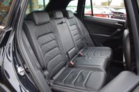 USED 2019 19 VOLKSWAGEN TIGUAN 2.0 TDI R-Line Tech SUV 5dr Diesel DSG 4Motion Euro 6 (s/s) (150 ps) FULL LEATHER / PAN ROOF / FSH