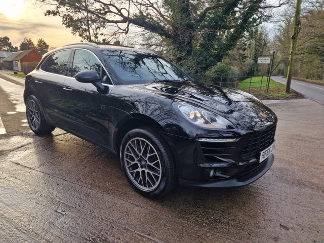 2015 65 Porsche Macan 2.0T SUV 5dr Petrol PDK 4WD Euro 6 (s/s) (237 ps)