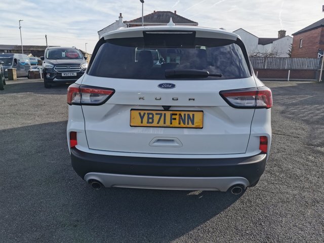 2021 FORD KUGA - Photo 6