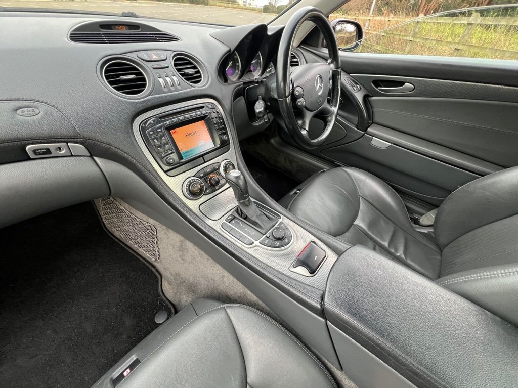 USED 2003 V MERCEDES-BENZ SL 500 5.0 V8 // Convertible // Auto (300 g/km, 306 bhp) // px swap 