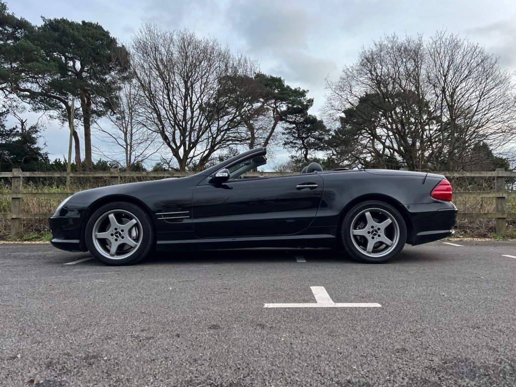 USED 2003 V MERCEDES-BENZ SL 500 5.0 V8 // Convertible // Auto (300 g/km, 306 bhp) // px swap 