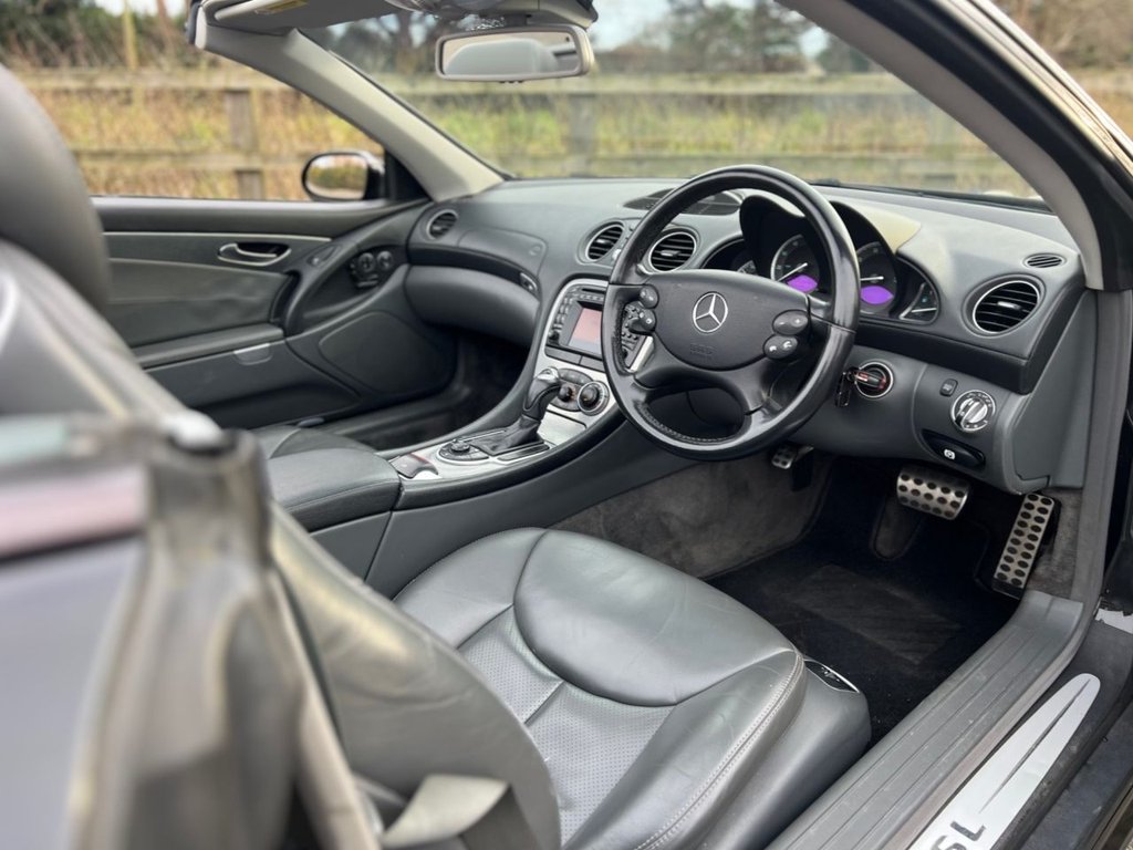 USED 2003 V MERCEDES-BENZ SL 500 5.0 V8 // Convertible // Auto (300 g/km, 306 bhp) // px swap 