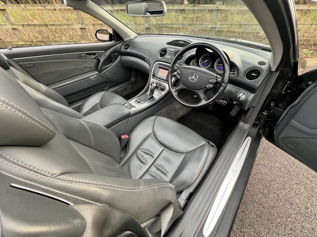 USED 2003 V MERCEDES-BENZ SL 500 5.0 V8 // Convertible // Auto (300 g/km, 306 bhp) // px swap 