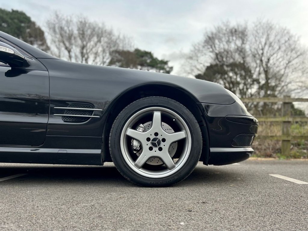 USED 2003 V MERCEDES-BENZ SL 500 5.0 V8 // Convertible // Auto (300 g/km, 306 bhp) // px swap 
