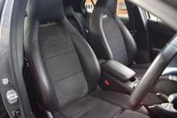 USED 2017 17 MERCEDES-BENZ GLA 2.1 GLA200d AMG Line SUV 5dr Diesel 7G-DCT Euro 6 (s/s) (136 ps) 6 MONTHS RAC PLATINUM WARRANTY