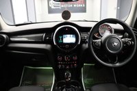 USED 2020 70 MINI HATCH 2.0 COOPER S CLASSIC COMFORT PLUS / NAVIGATION PACKS CAM