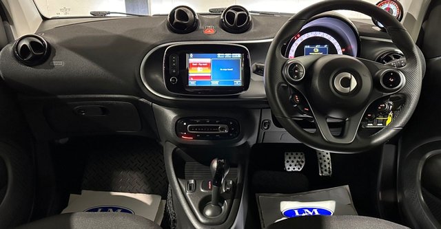 View our SMART FORTWO