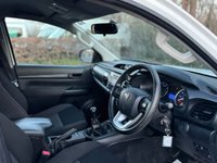 USED 2020 70 TOYOTA HI-LUX 2.4 D-4D Active Pickup Double Cab 4dr Diesel Manual 4WD Euro 6 (s/s) (150 ps) 