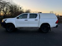 USED 2020 70 TOYOTA HI-LUX 2.4 D-4D Active Pickup Double Cab 4dr Diesel Manual 4WD Euro 6 (s/s) (150 ps) 