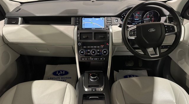 View our LAND ROVER DISCOVERY SPORT