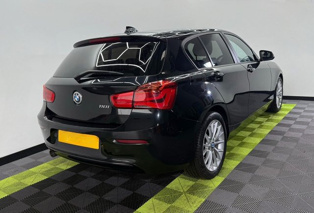 2018 BMW 1 SERIES - Photo 2