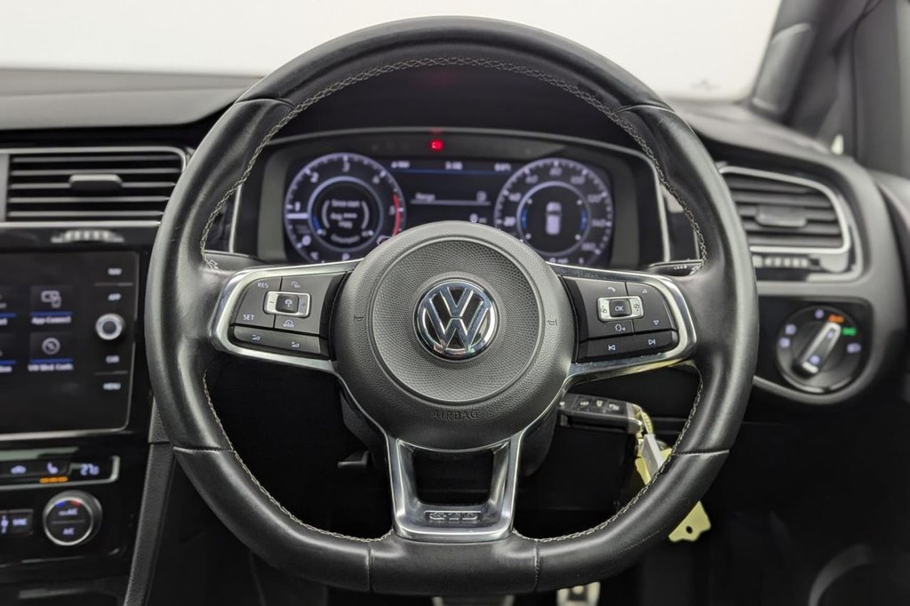 USED 2017 67 VOLKSWAGEN GOLF 2.0 TDI GTD Hatchback 5dr Diesel DSG Euro 6 (s/s) (184 ps) Sat Nav Apple Car Play