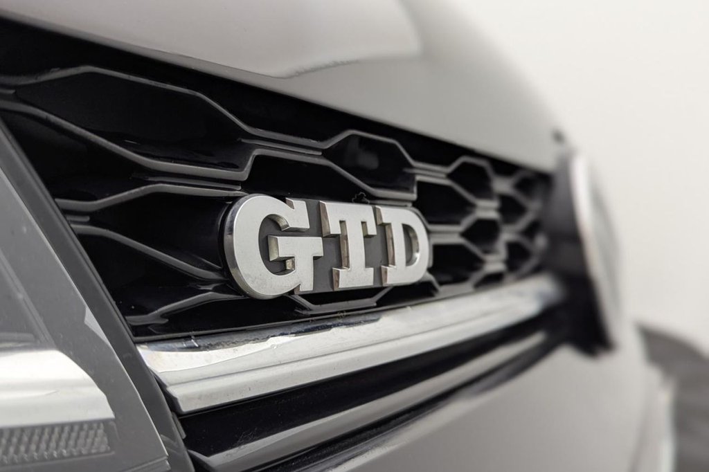 USED 2017 67 VOLKSWAGEN GOLF 2.0 TDI GTD Hatchback 5dr Diesel DSG Euro 6 (s/s) (184 ps) Sat Nav Apple Car Play