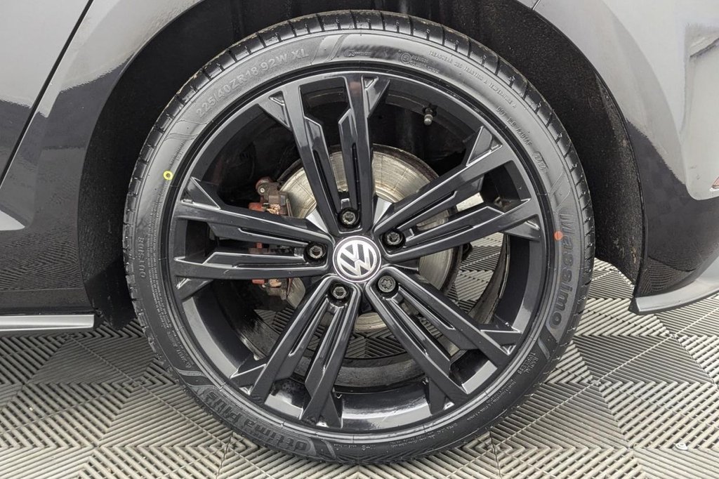 USED 2017 67 VOLKSWAGEN GOLF 2.0 TDI GTD Hatchback 5dr Diesel DSG Euro 6 (s/s) (184 ps) Sat Nav Apple Car Play
