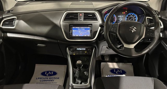 View our SUZUKI SX4 S-CROSS