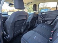 USED 2022 22 FORD FOCUS 1.0T EcoBoost MHEV Active Hatchback 5dr Petrol Hybrid DCT Euro 6 (s/s) (155 ps) Factory Fitted Detachable Towbar