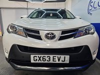 USED 2013 63 TOYOTA RAV4 2.2 D-4D Invincible SUV 5dr Diesel Manual 4WD Euro 5 (150 ps) Reversing Camera, FSH, Cruise Control, DAB Radio
